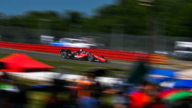 How Many Miles per Gallon does an IndyCar get